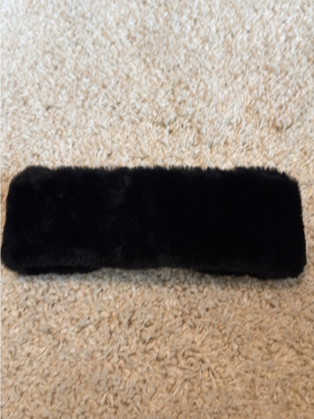 Like new Bodyglove faux fur black stretchy head band winter warm soft 11” long